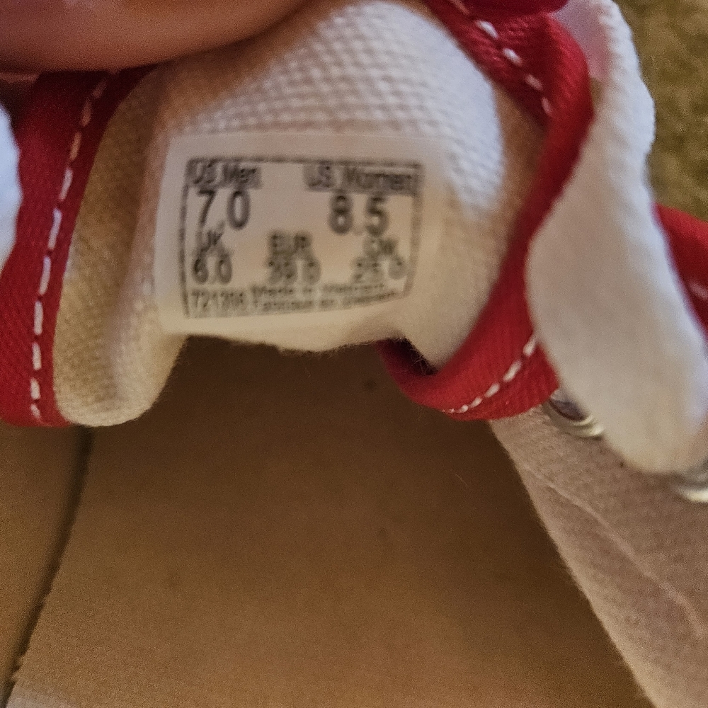 Vans - Picture 8 of 8